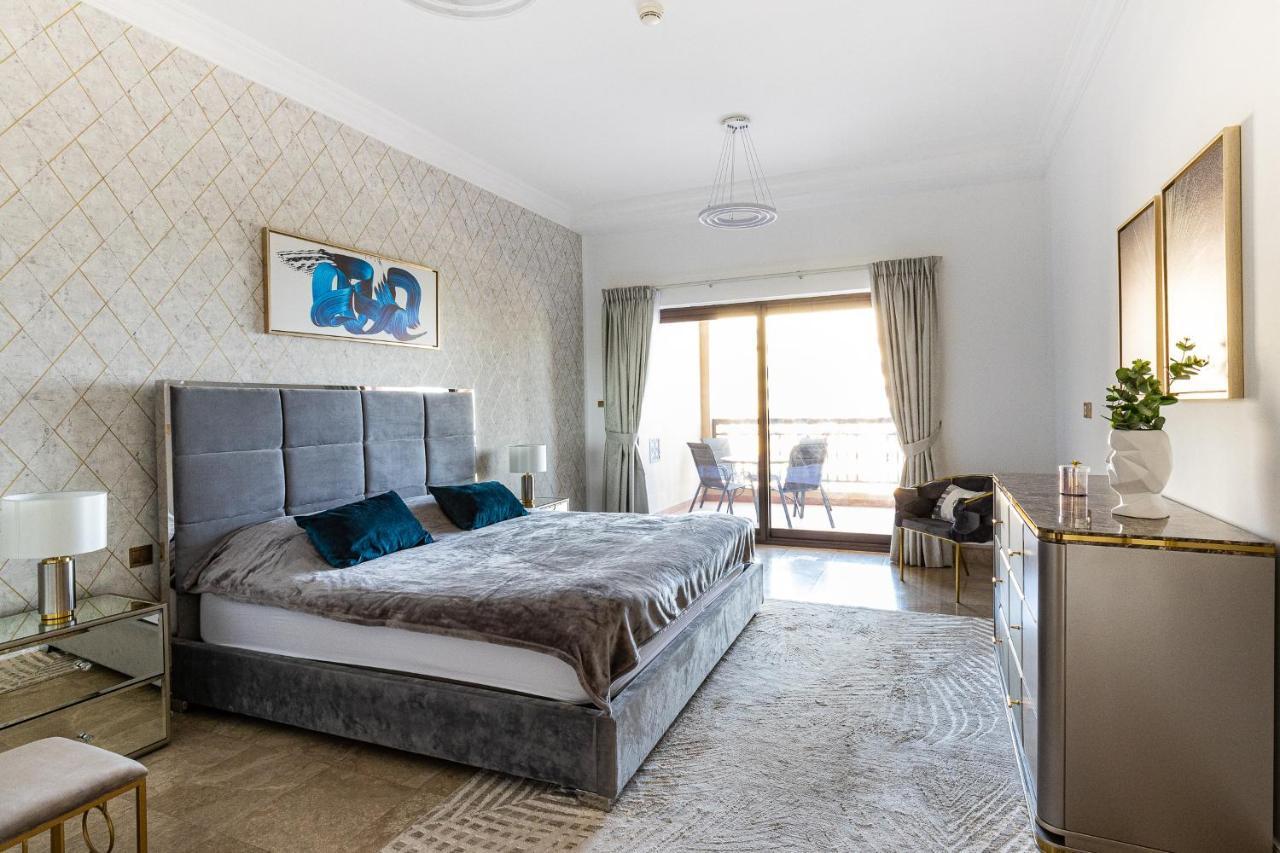 Fairmont South Apartment