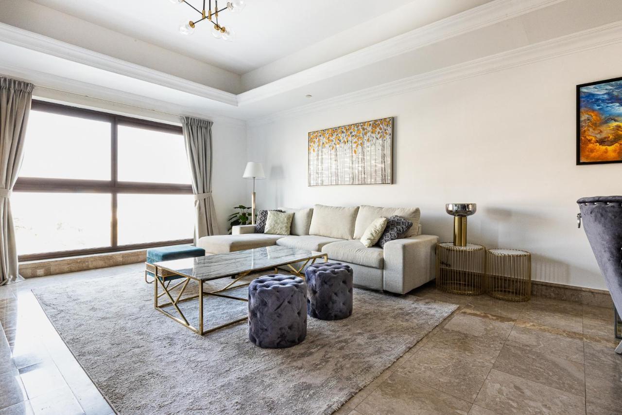 Fairmont South Apartment