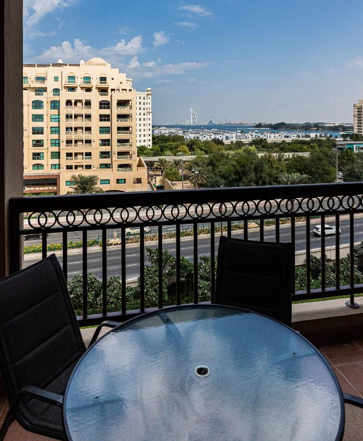 Fairmont South Apartment