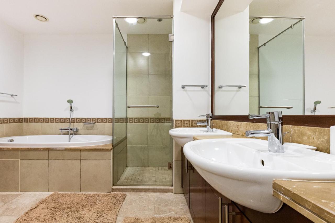 Fairmont South Apartment Dubai