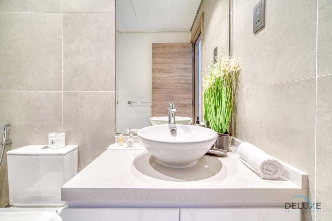 Pleasant 1br In One Marina By Deluxe Homes Dubai
