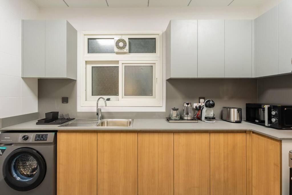 1 Bedroom Exclusive Apartment *