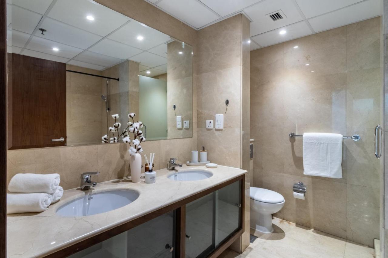 Apartment Luxurious Style 2br In Marina W/ Yacht View Dubai