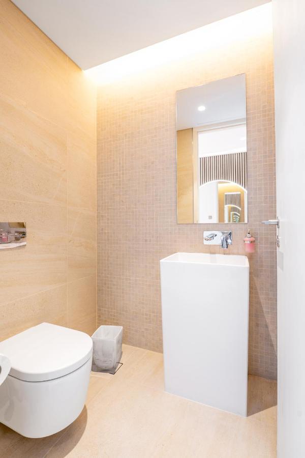 Spectacular 3 Bedroom With Maids Facing The Eye Apartment Dubai