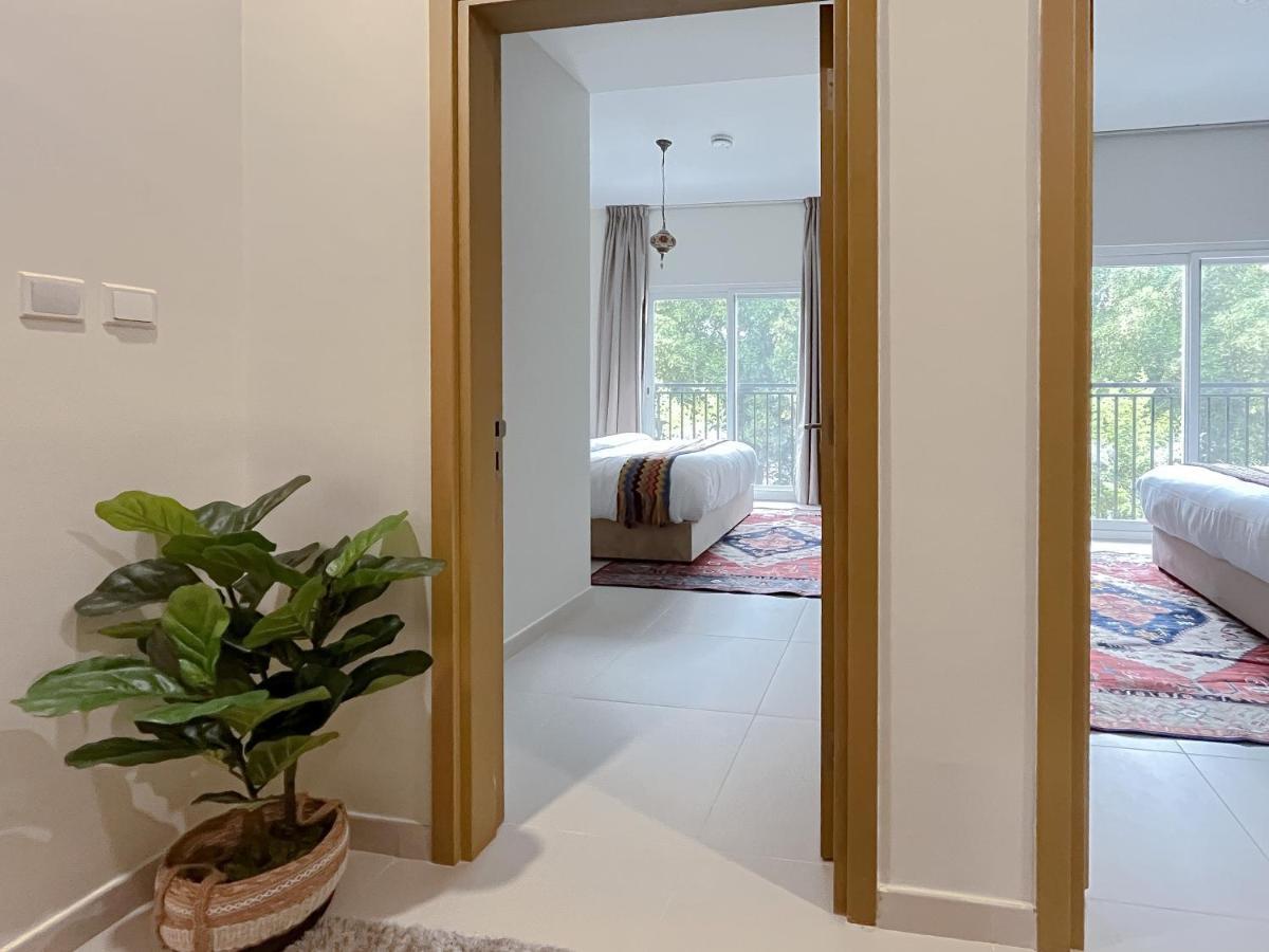 Trophy - Bella Garden Apartment