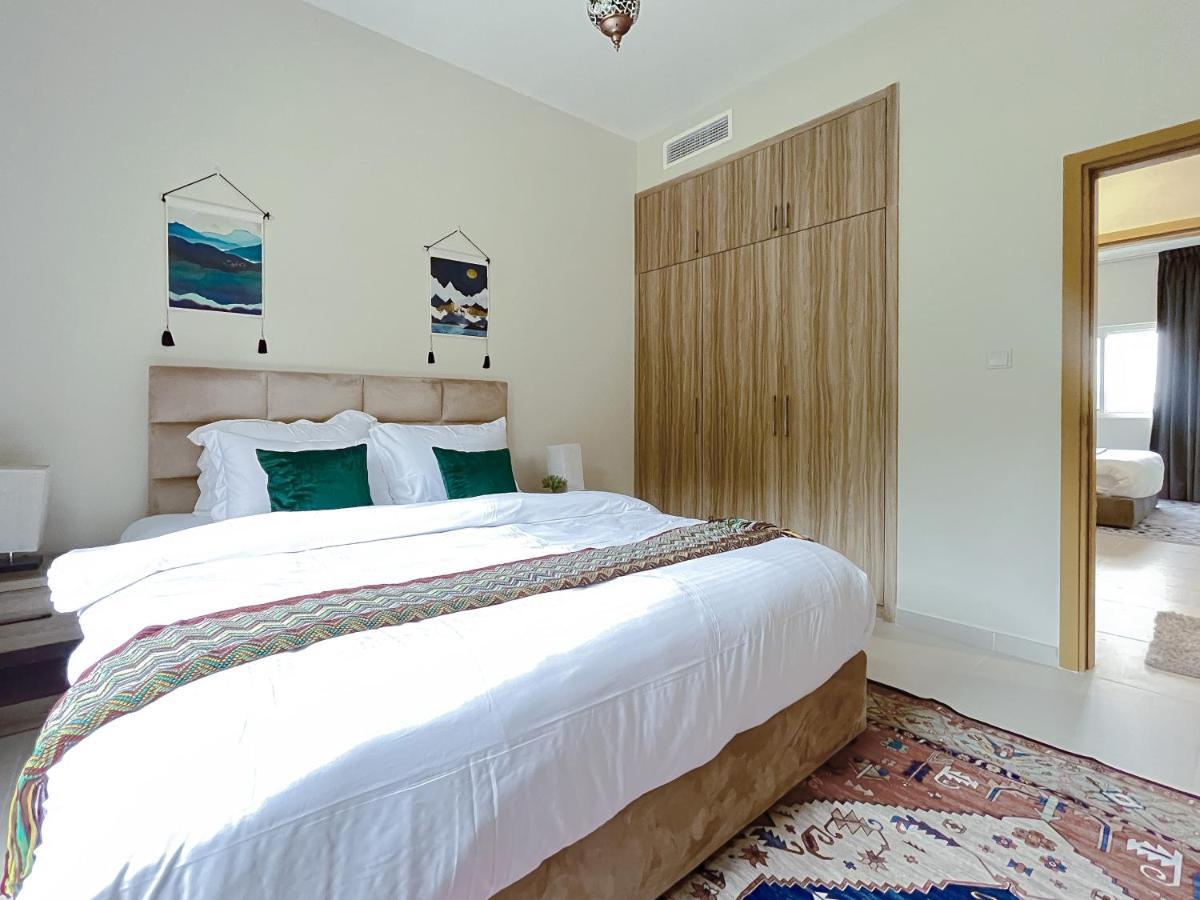 Trophy - Bella Garden Apartment *