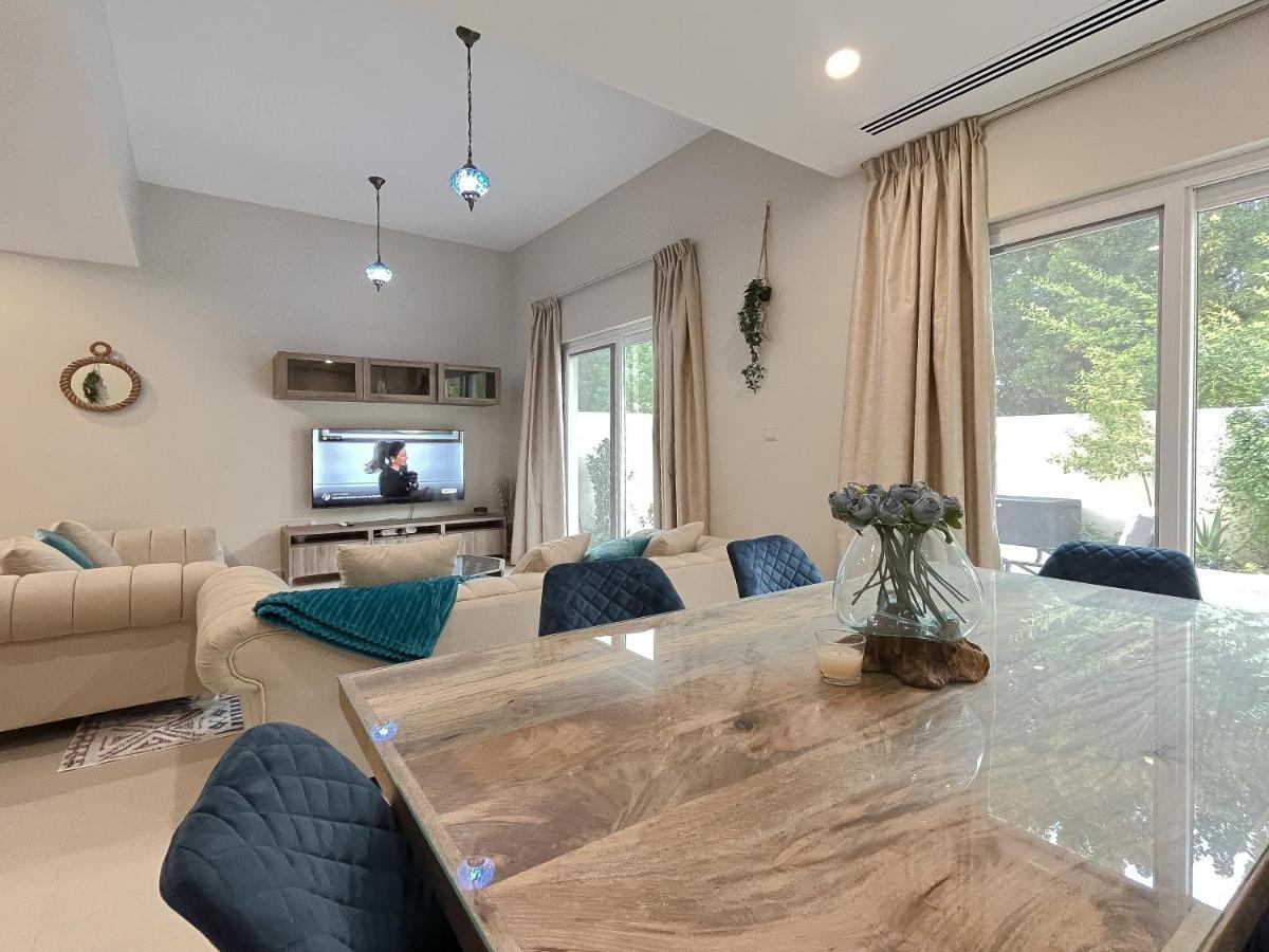 Trophy - Bella Garden Apartment