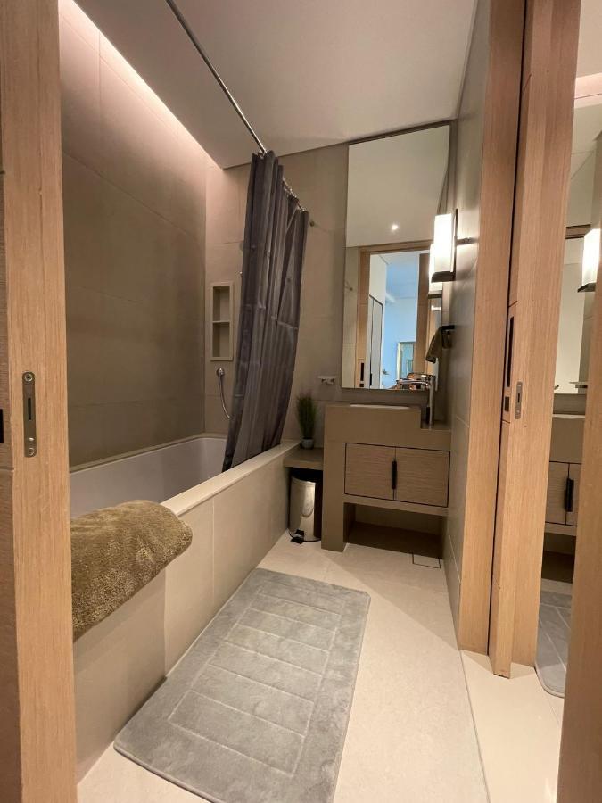Lhg Address Beachfront Apartment *
