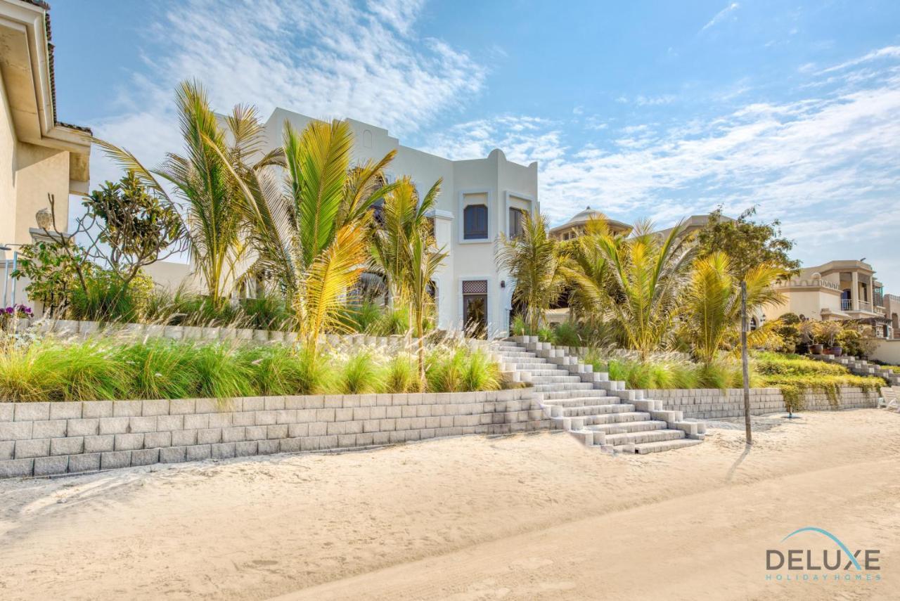 Oasis: Luxe 4br With Assistant And Private Pool At Palm Jumeirah Villa