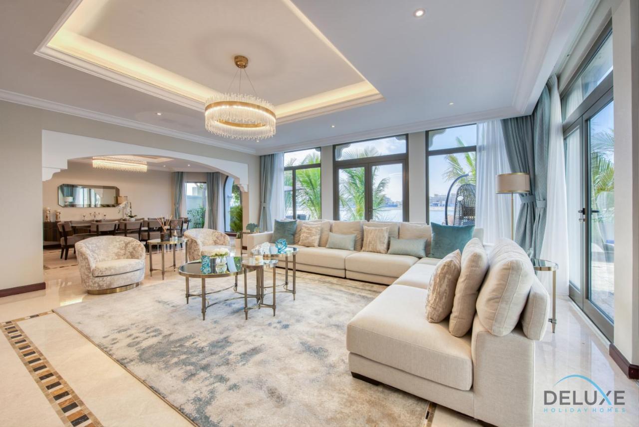 Villa Oasis: Luxe 4br With Assistant And Private Pool At Palm Jumeirah