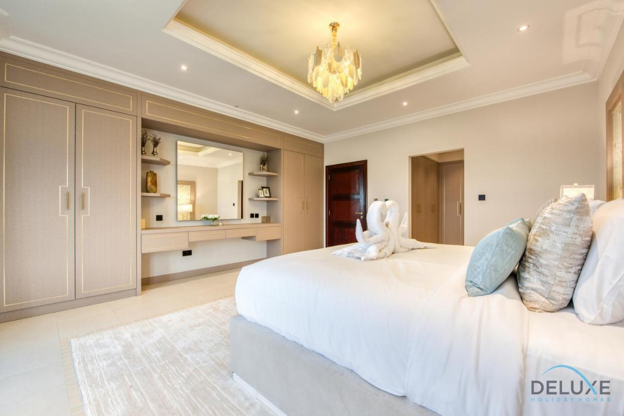 Oasis: Luxe 4br With Assistant And Private Pool At Palm Jumeirah Dubai