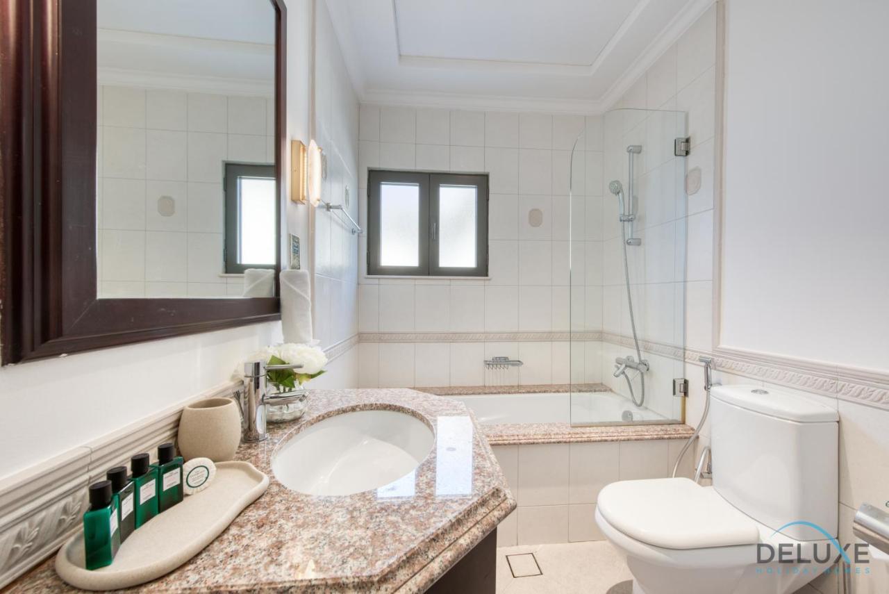 Villa Oasis: Luxe 4br With Assistant And Private Pool At Palm Jumeirah