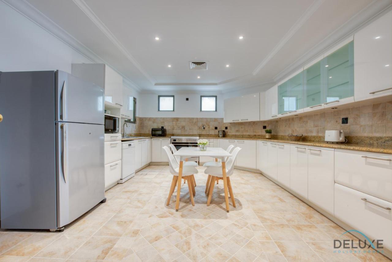 Oasis: Luxe 4br With Assistant And Private Pool At Palm Jumeirah *
