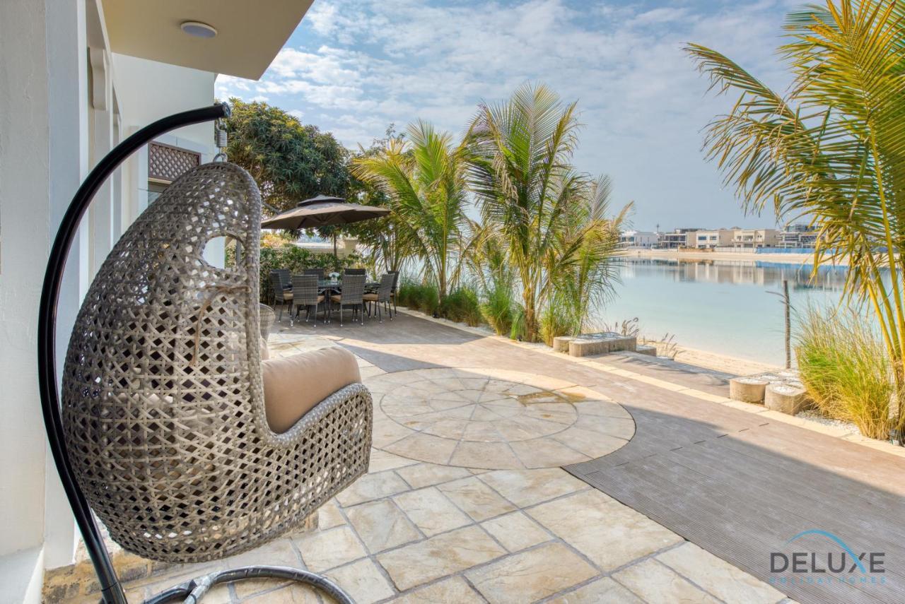 Oasis: Luxe 4br With Assistant And Private Pool At Palm Jumeirah Villa