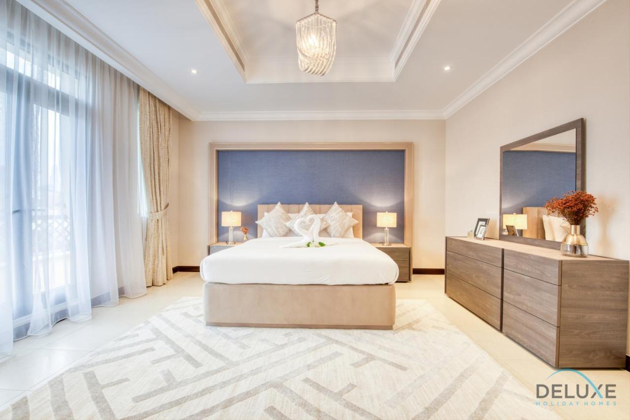Oasis: Luxe 4br With Assistant And Private Pool At Palm Jumeirah Villa *