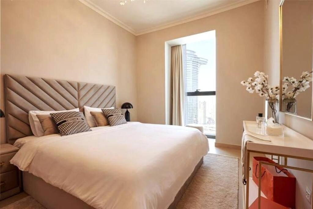 Larbi Breathtaking Burj And Fountain View Luxurious 2 Bed Apartment