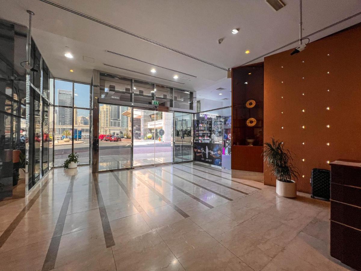 Cosmos Living Luxurious Near Metro *