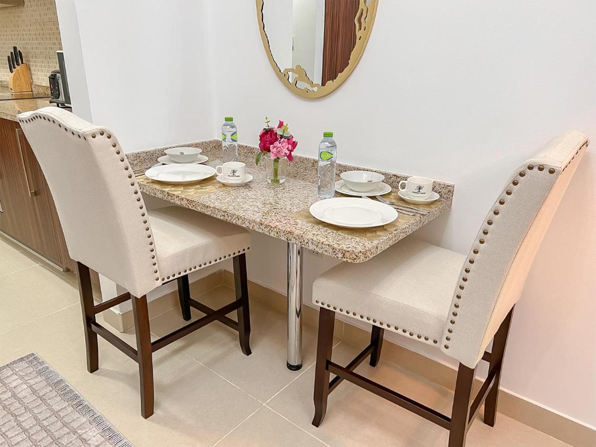 Apartment Cosmos Living Luxurious Near Metro Dubai