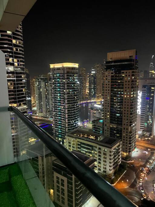 Amazingview, In *