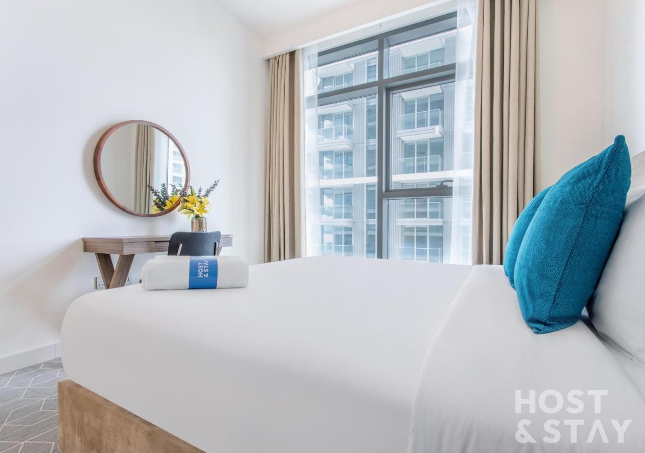 Vista Tower 2 - 1br - Emaar Beachfront Apartment *