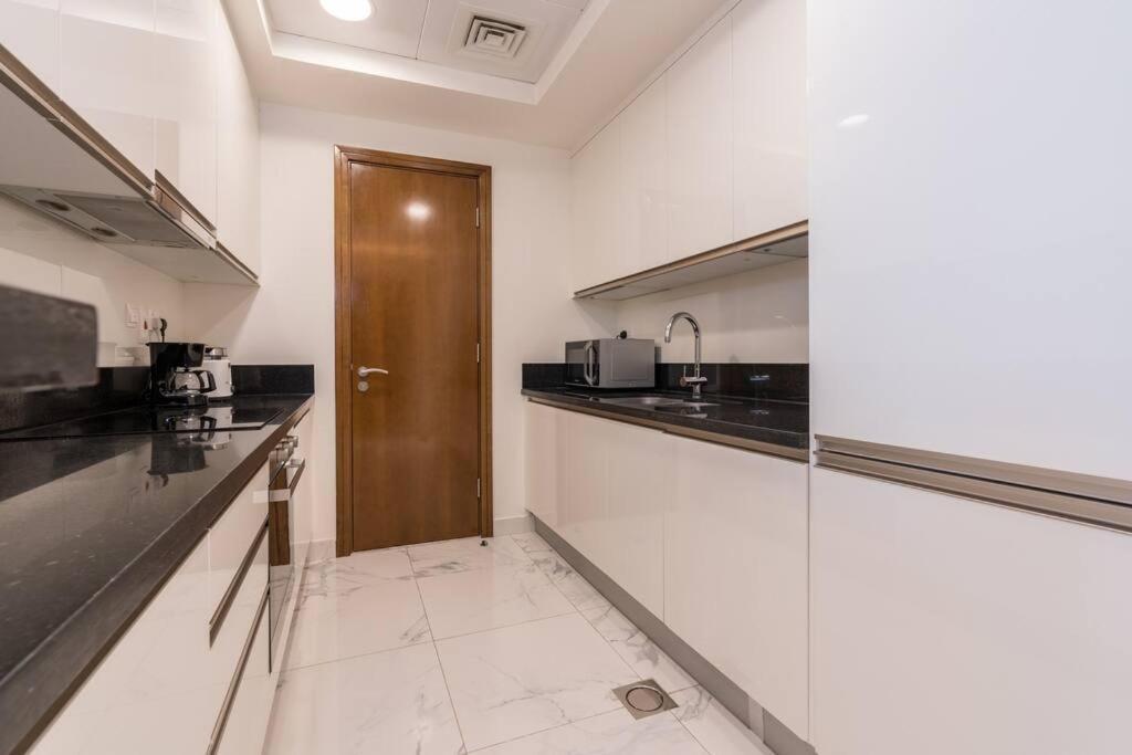 Breathtaking 1bed With Balcony In Al Habtoor