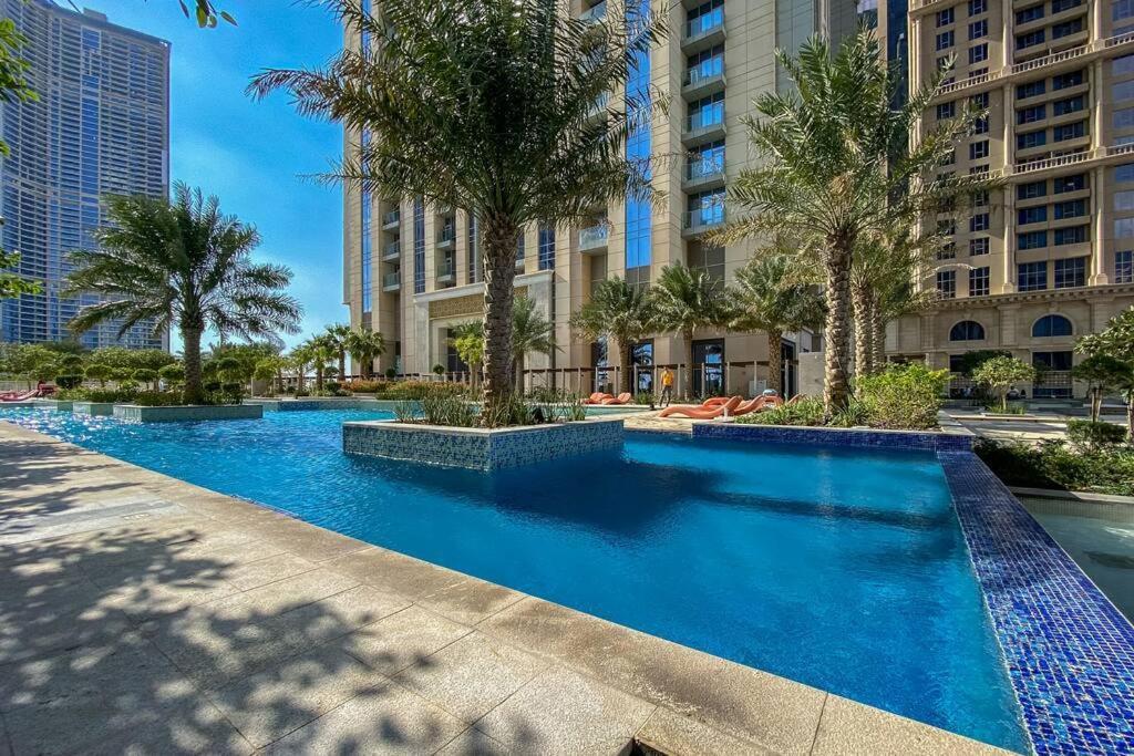 Apartment Breathtaking 1bed With Balcony In Al Habtoor