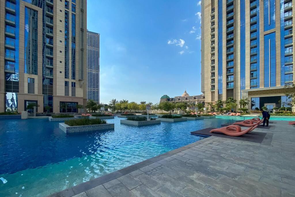 Breathtaking 1bed With Balcony In Al Habtoor Apartment *