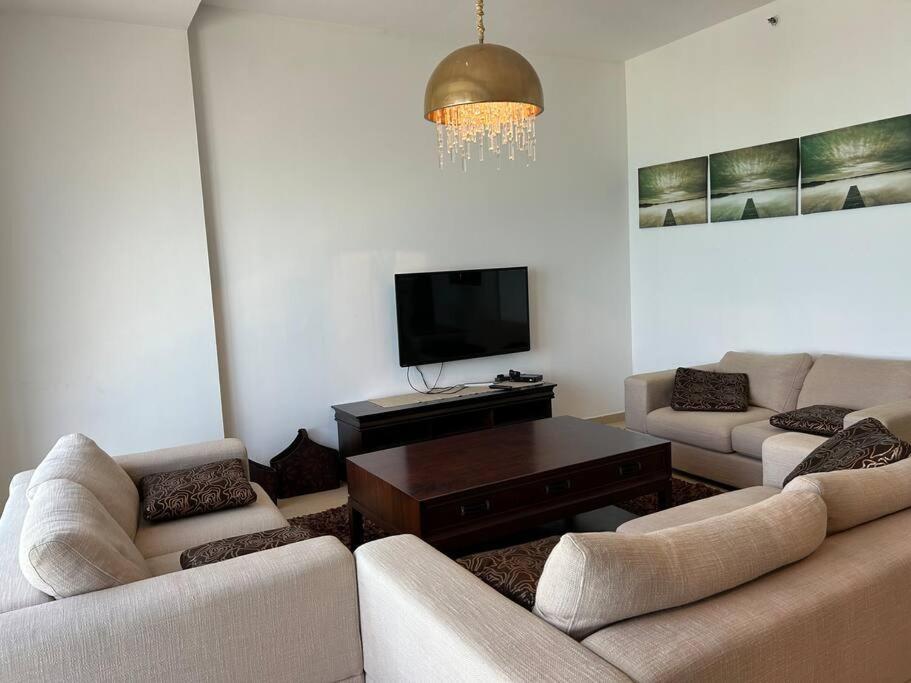Gorgeous 4bed Sea View At Jbr Apartment
