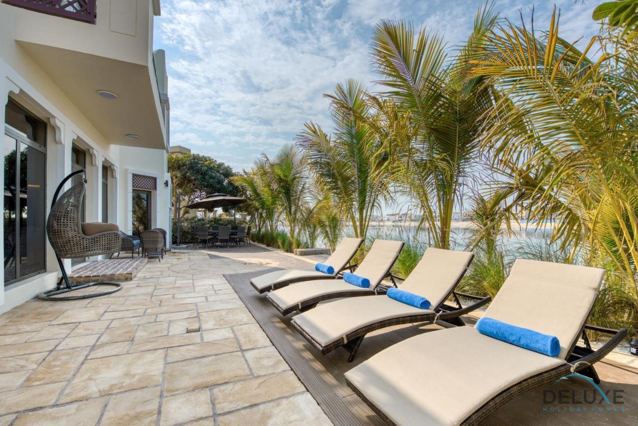 Villa Oasis: Luxe 4br With Assistant And Private Pool At Palm Jumeirah Dubai