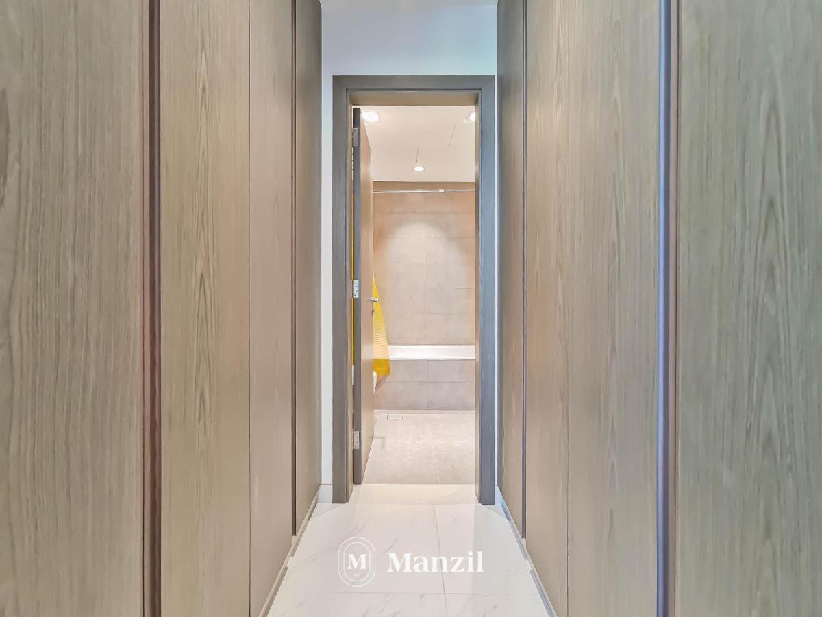 Stylish Waterfront 1 Bedroom W Pvt Near Downtown Apartment Dubai