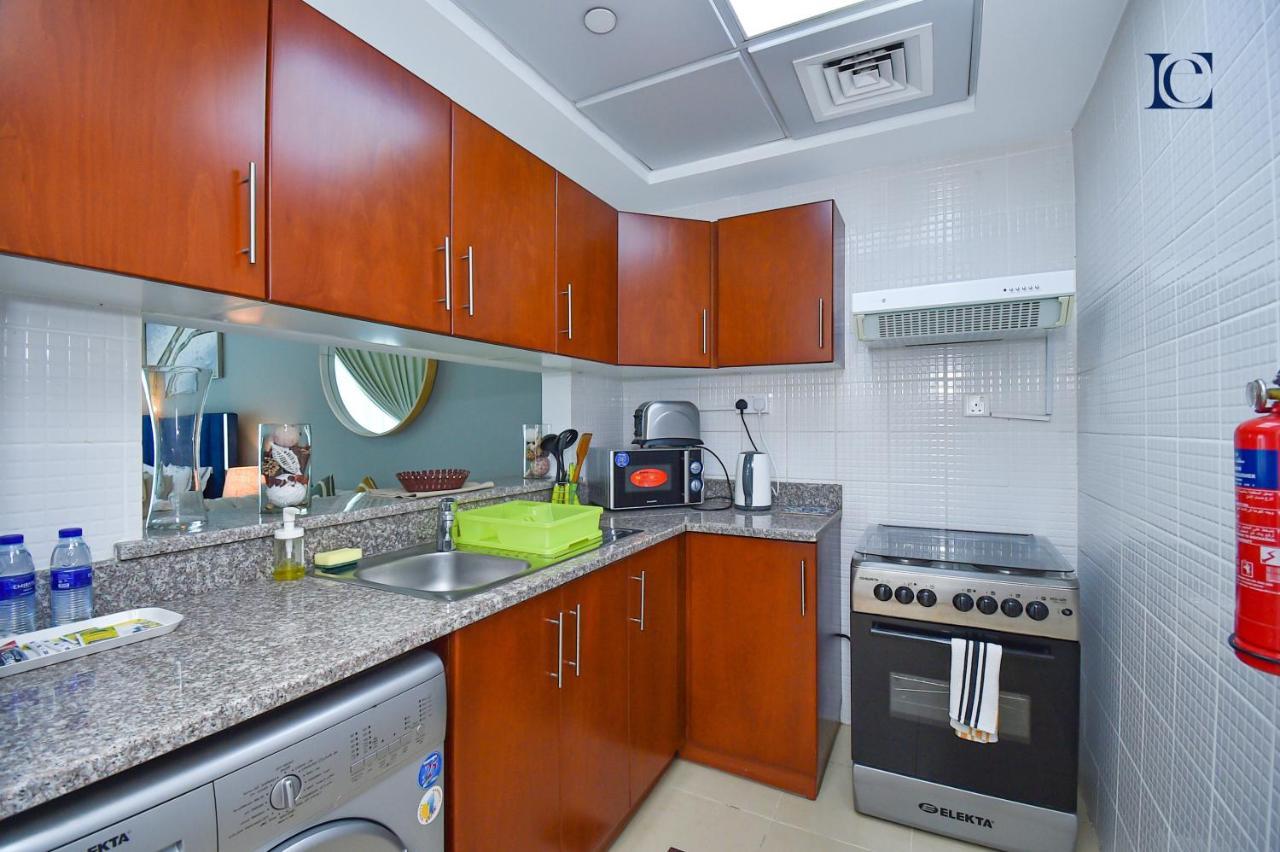 Luxury Escapes - View Brand New In X1 Tower Jlt