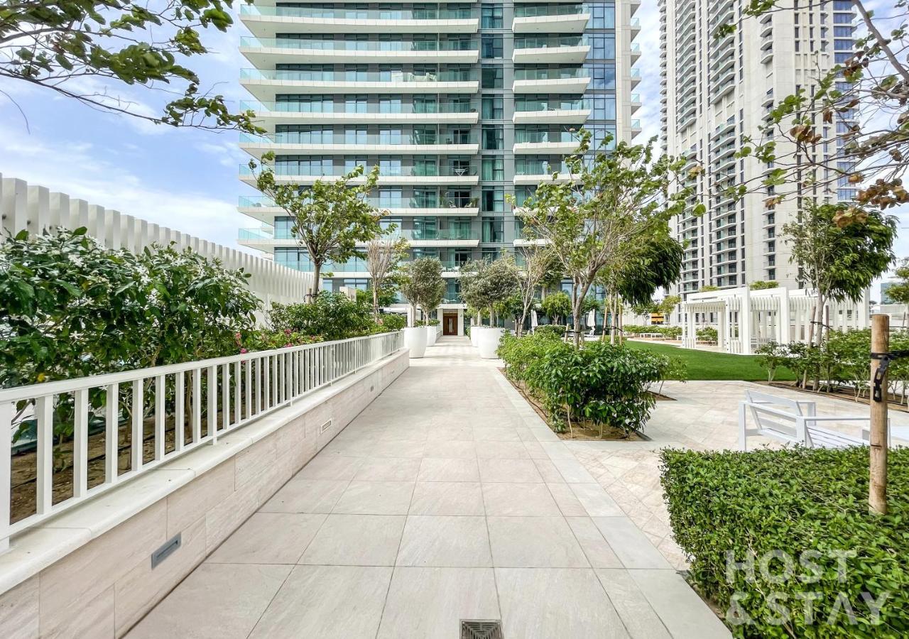 Vista Tower 2 - 1br - Emaar Beachfront Dubai