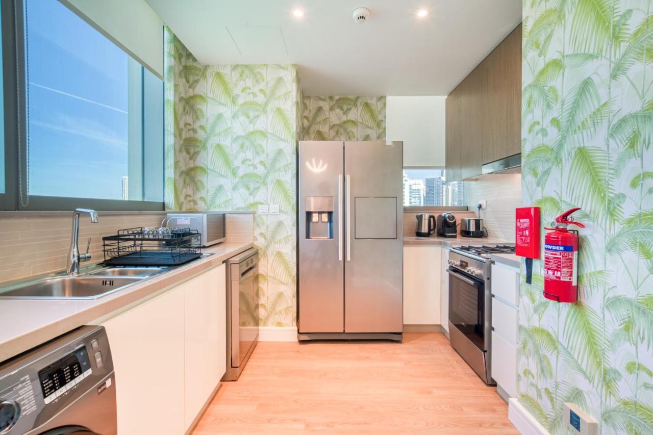 Apartment 5242 Tower Luxury 2 Bedroom In - Marina By Pk Holidays *