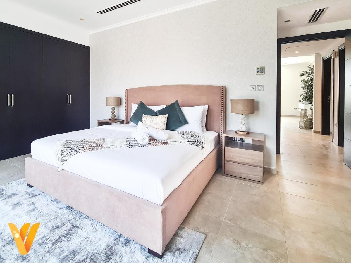 Luxury 3br Private And Elaborate Gardens Villa *