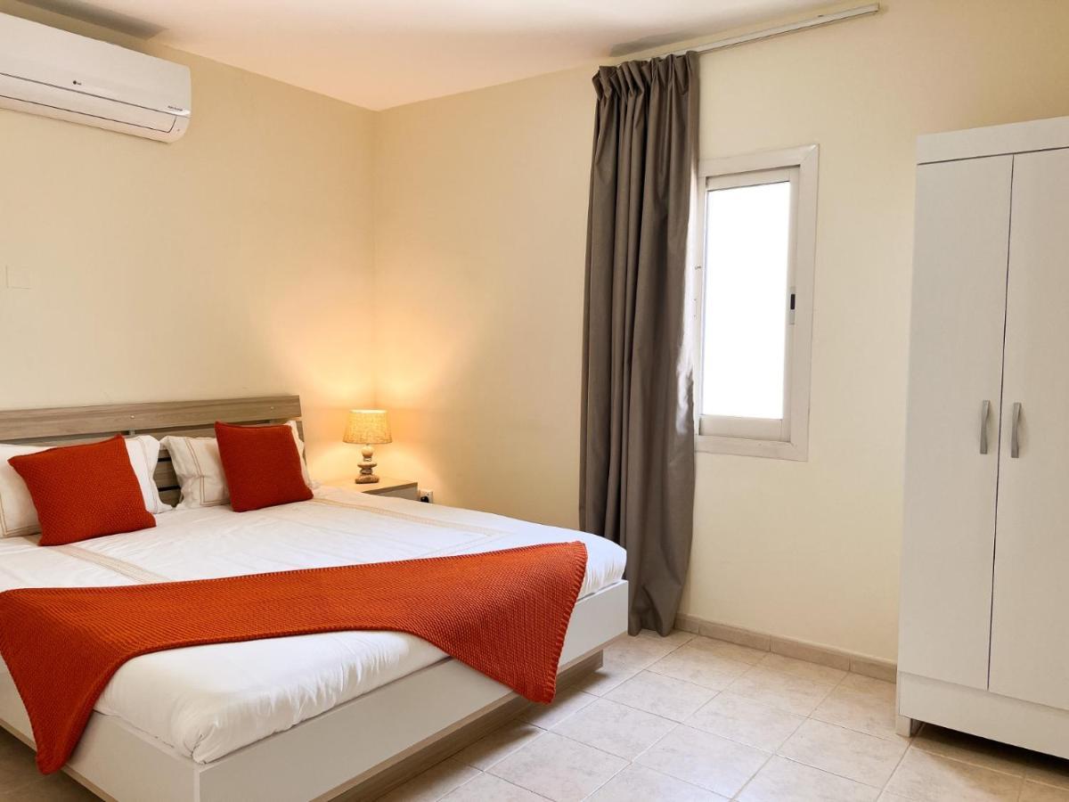 Esaw Holidays Apartment *