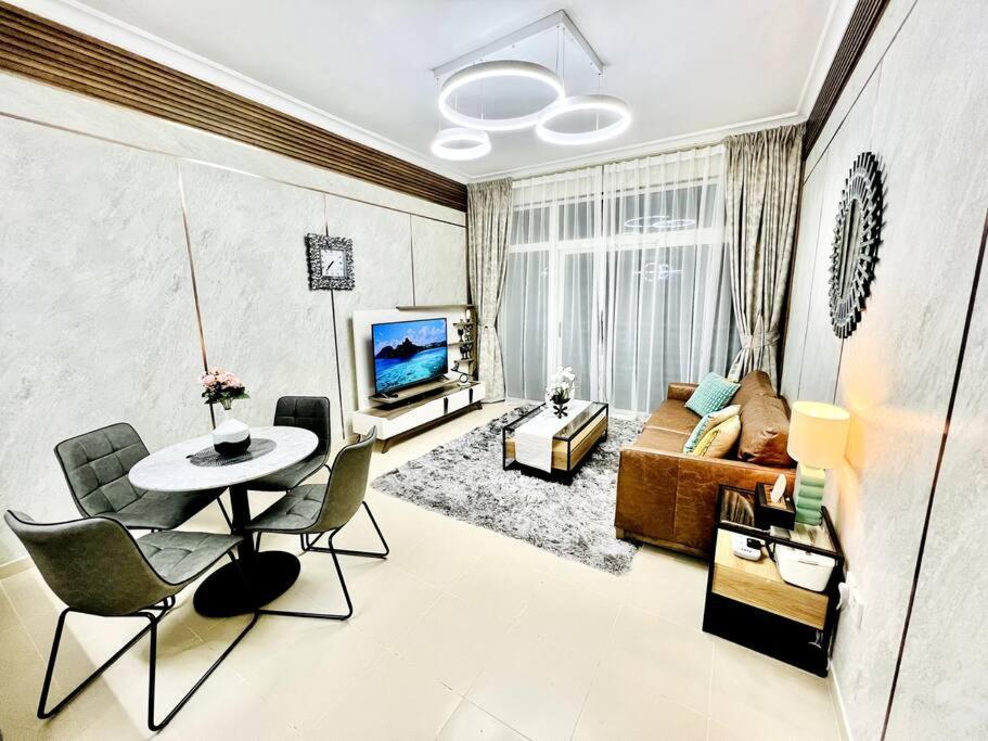 Apartment New Luxury 1br Near Burj Khalifa Dubai