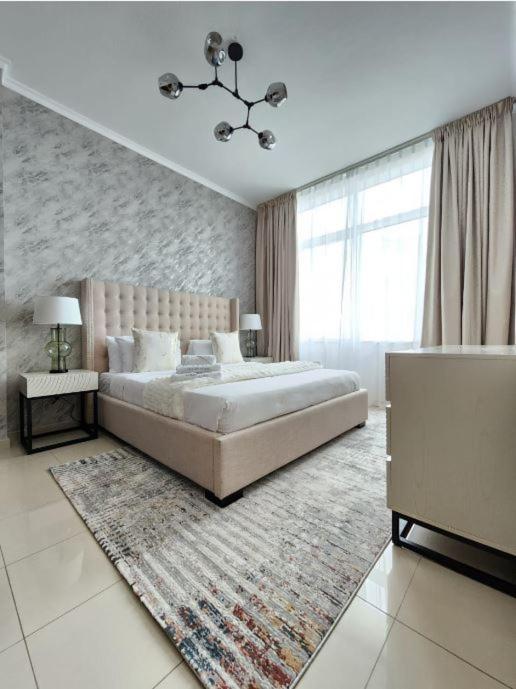 Nasma Luxury - Marina-view Oasis With Balcony Steps From The Sea Apartment