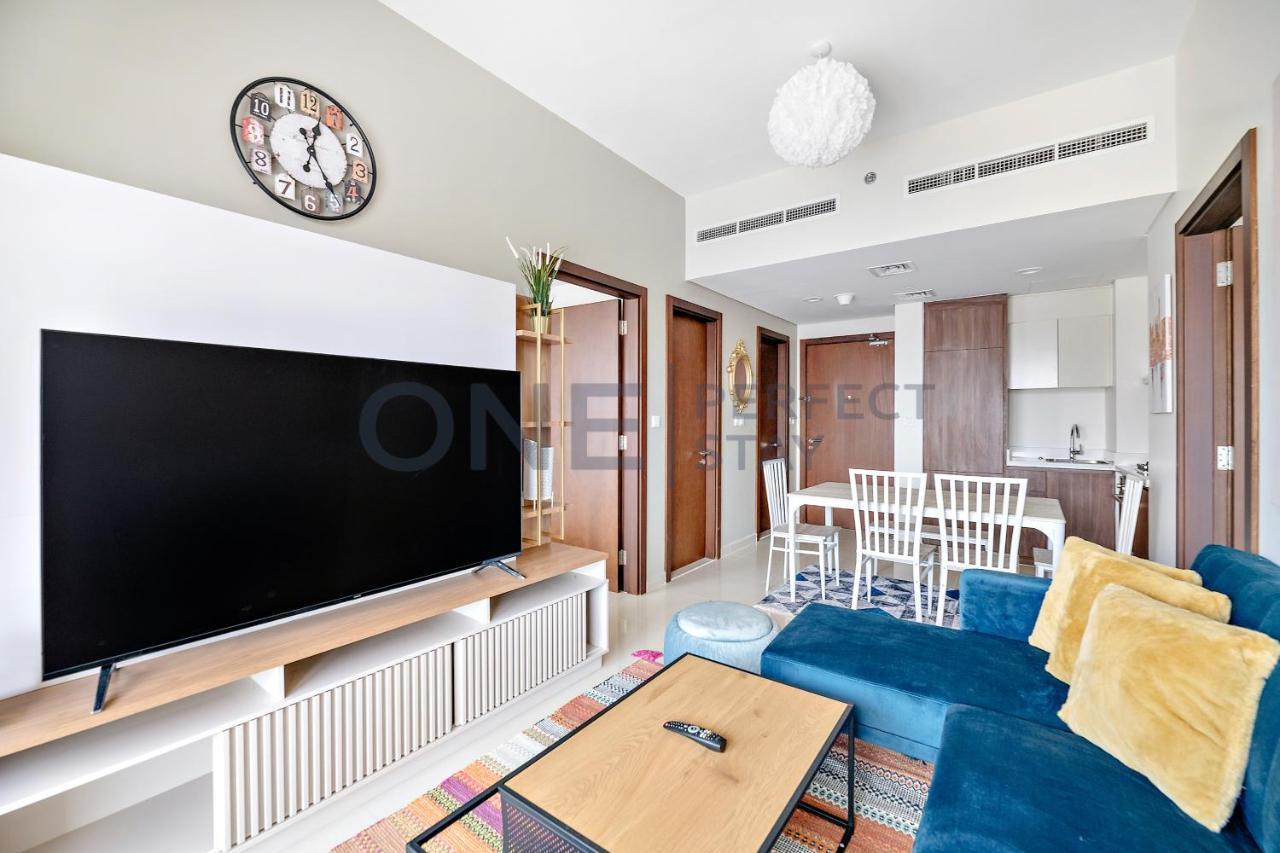 In The Heart Of Business Bay - Bills Included Apartment Dubai