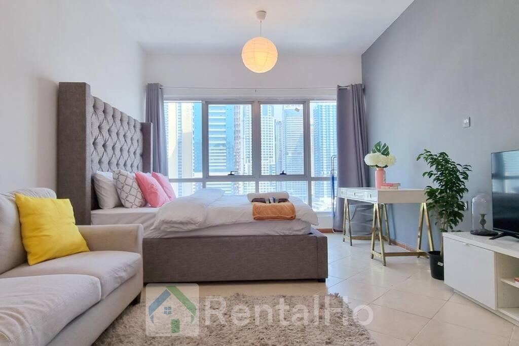 Lxury Near To Metro Station & Zone Apartment Dubai