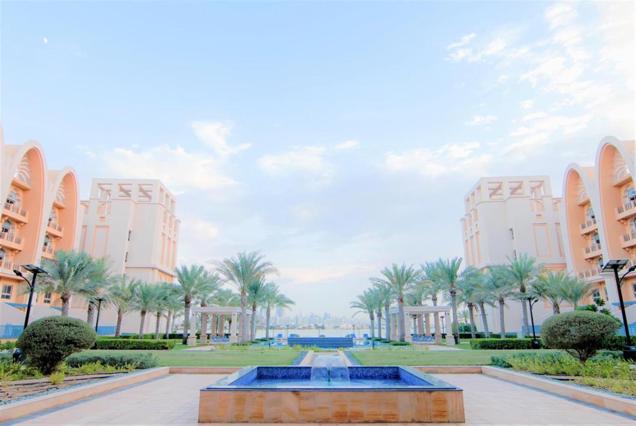 Amazing Beachfront Apartments Near Atlantis Waterpark By Simply Comfort Sarai Palm Jumeirah Apartment
