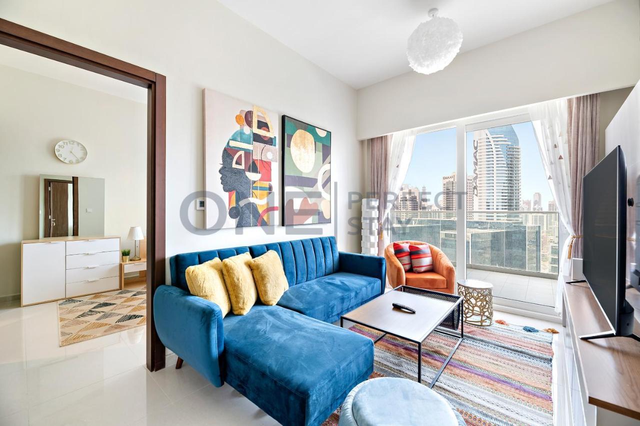 In The Heart Of Business Bay - Bills Included Apartment