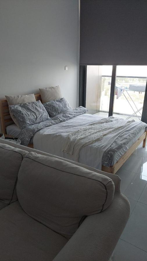 Sunrise Apartment *