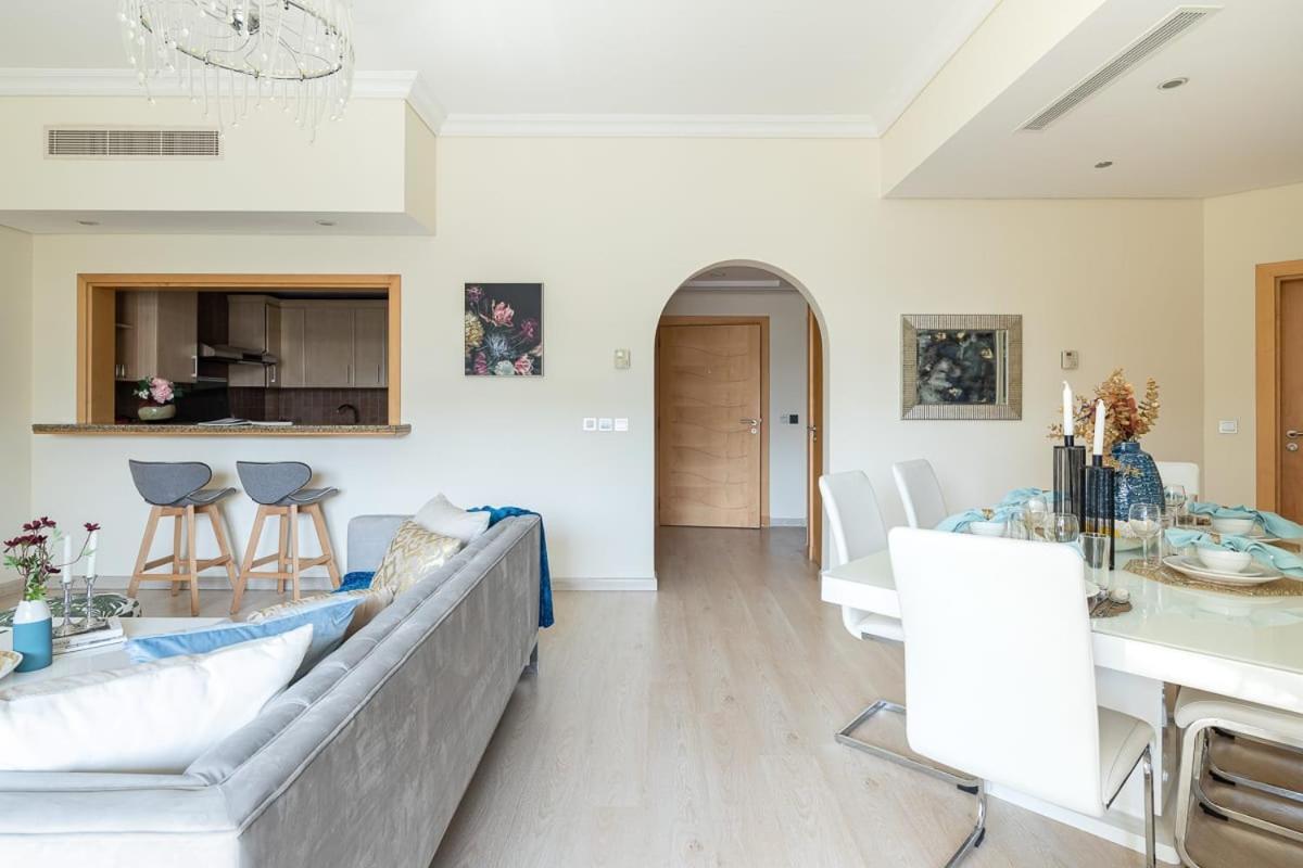 Frank Porter - Al Nabat, Shoreline 8 Apartment *