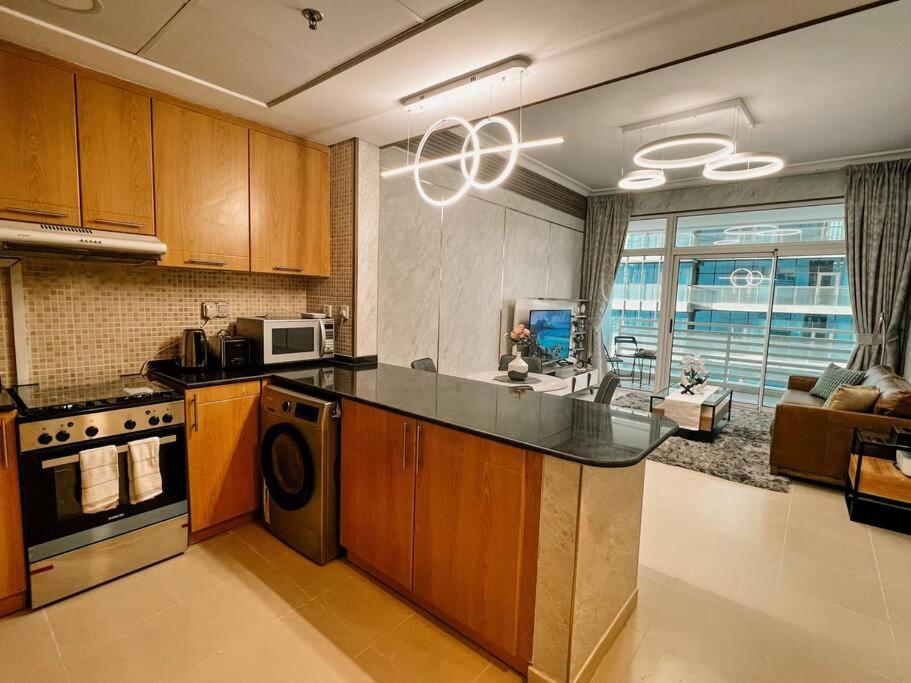 Apartment New Luxury 1br Near Burj Khalifa Dubai
