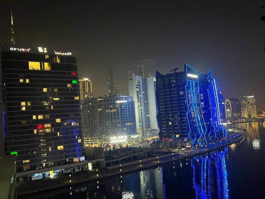 New Luxury 1br Near Burj Khalifa *