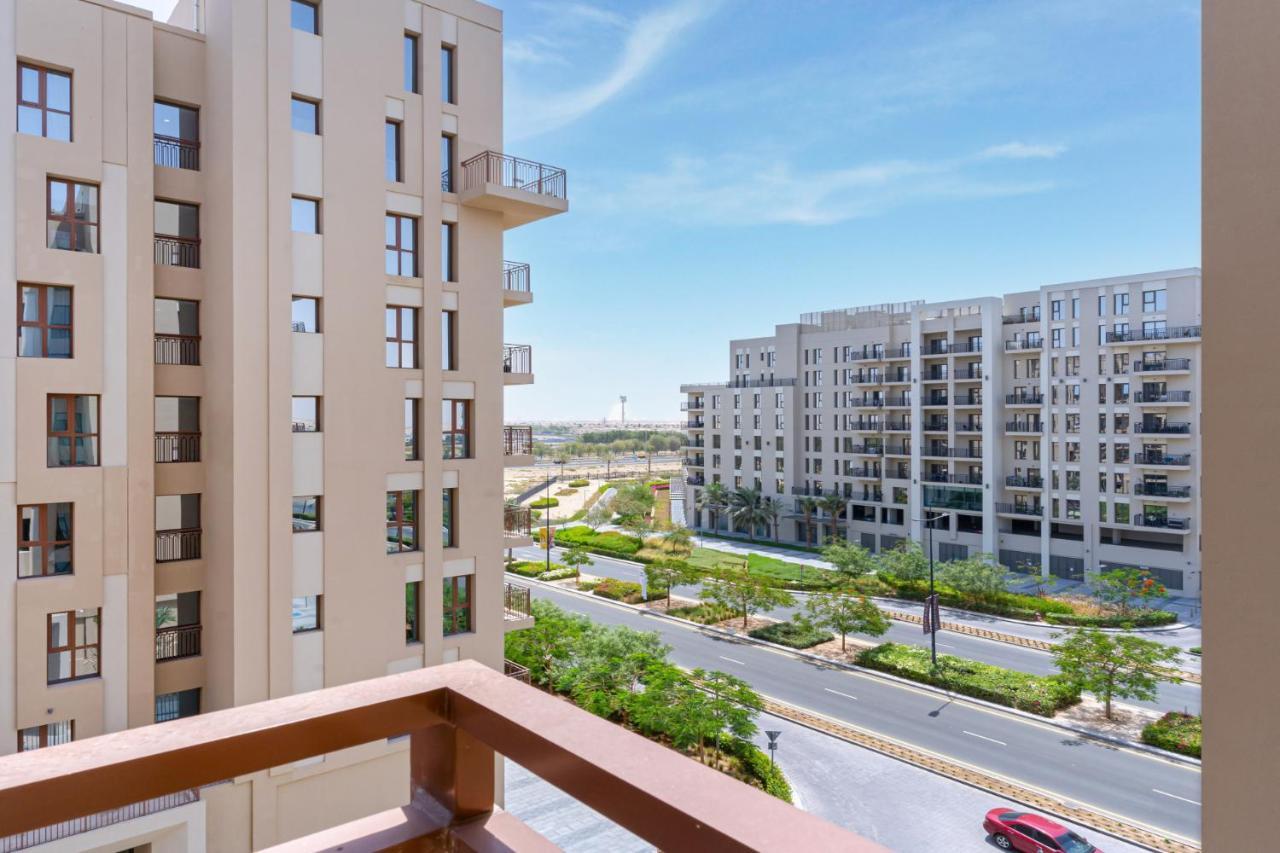 Apartment Beautiful Huge I Fully- Furnished *