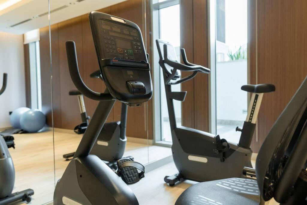 Apartment Modern 1bdr - 10min From Burj Khalifa - Sobha Waves *