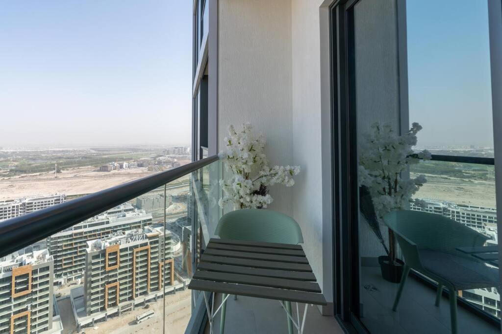 Modern 1bdr - 10min From Burj Khalifa - Sobha Waves Apartment *