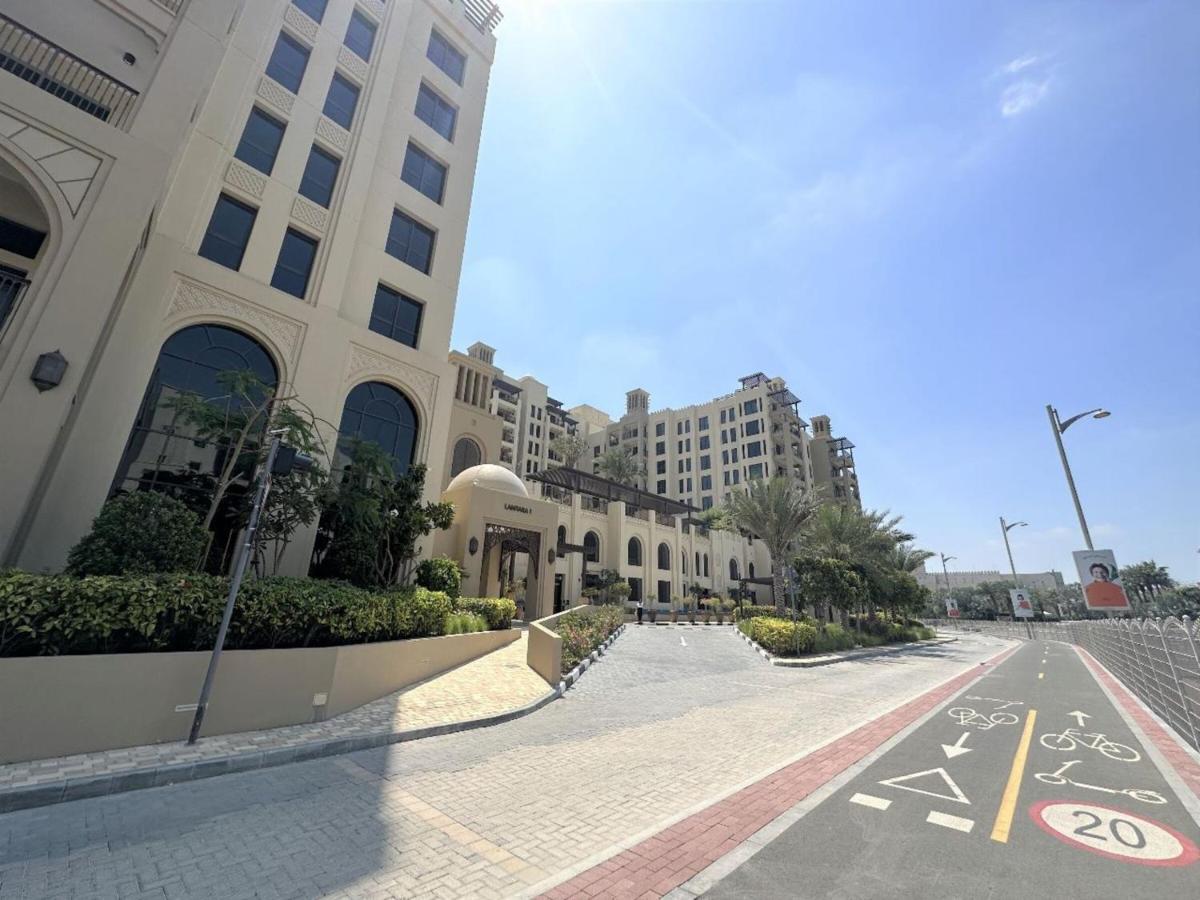 Easygo - Stylish 2bdr & Maid Madinat Jumeirah Apartment *