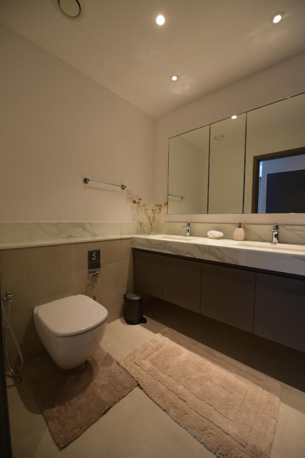2 Bhk Familly - Creek Horizon Tower 2 Apartment Dubai
